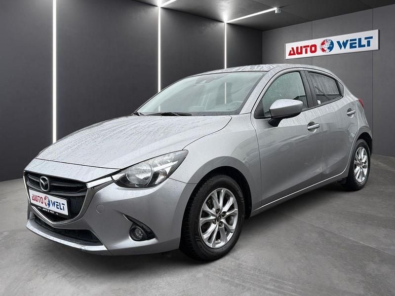 Silber Gebraucht 2015 Mazda 2 Exclusive-Line Kleinwagen | 8.990 € (Guter Preis) - Bild 1/4