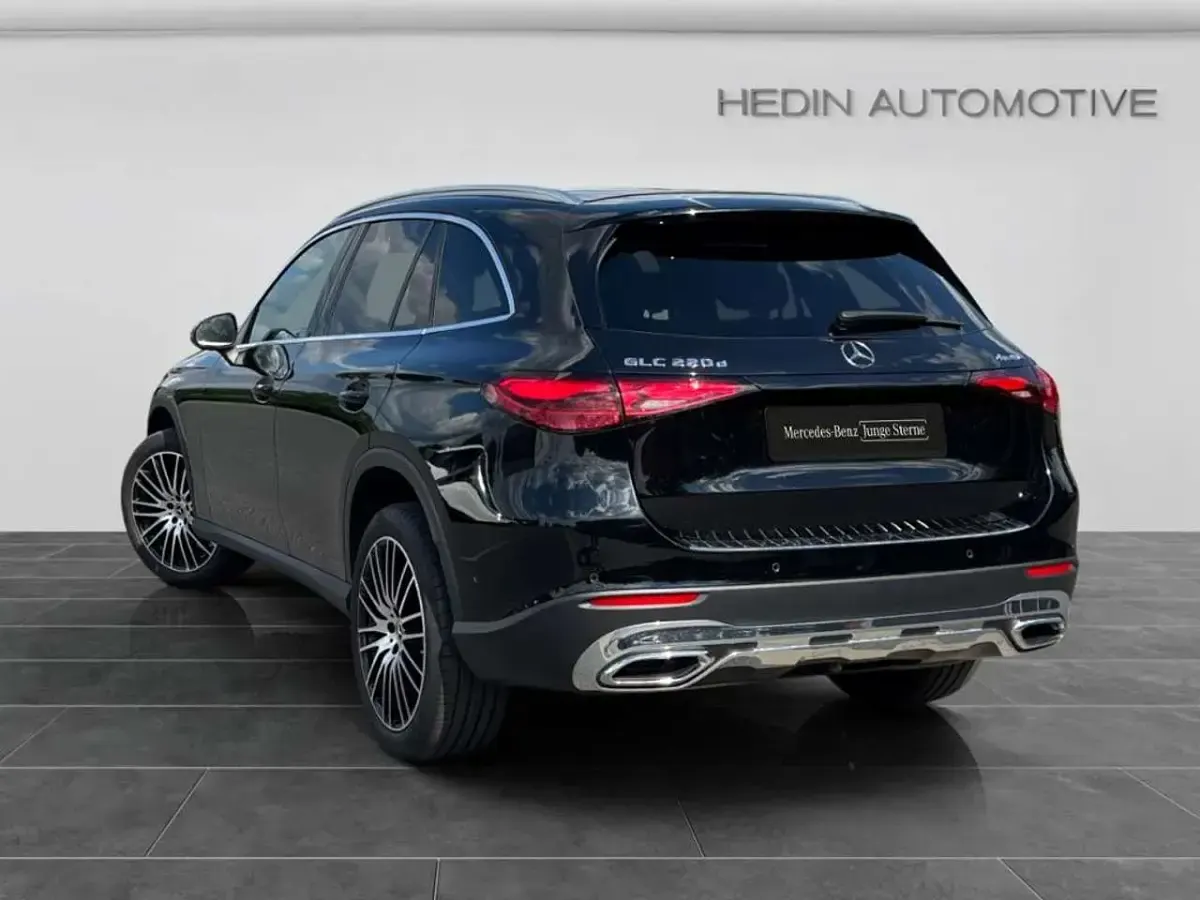 Gebraucht Mercedes GLC220 Avantgarde 197 PS (144 kW) 2024 Schwarz SUV