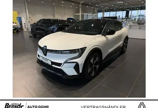 Nowe Renault Megane E-Tech Komfort 161 kW (220 KM) 2026 Biały Sedan/Limuzyna