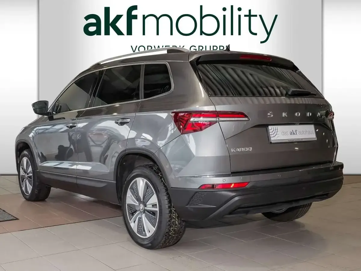 Gebraucht Skoda Karoq Ambition 116 PS (85 kW) 2023 Grau SUV