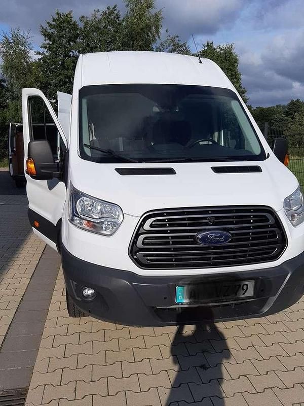 Weiß Gebraucht 2017 Ford Transit S Van / Kleinbus | 13.500 € (Fairer Preis) - Bild 1/4