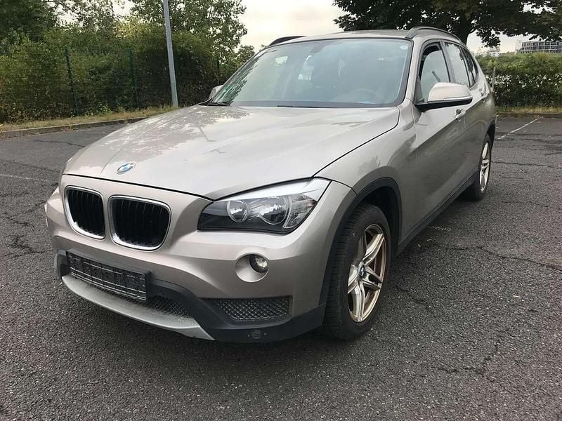 Kaschmirsilber metallic Gebraucht 2013 BMW X1 SUV | 9.600 € (Fairer Preis) - Bild 1/4