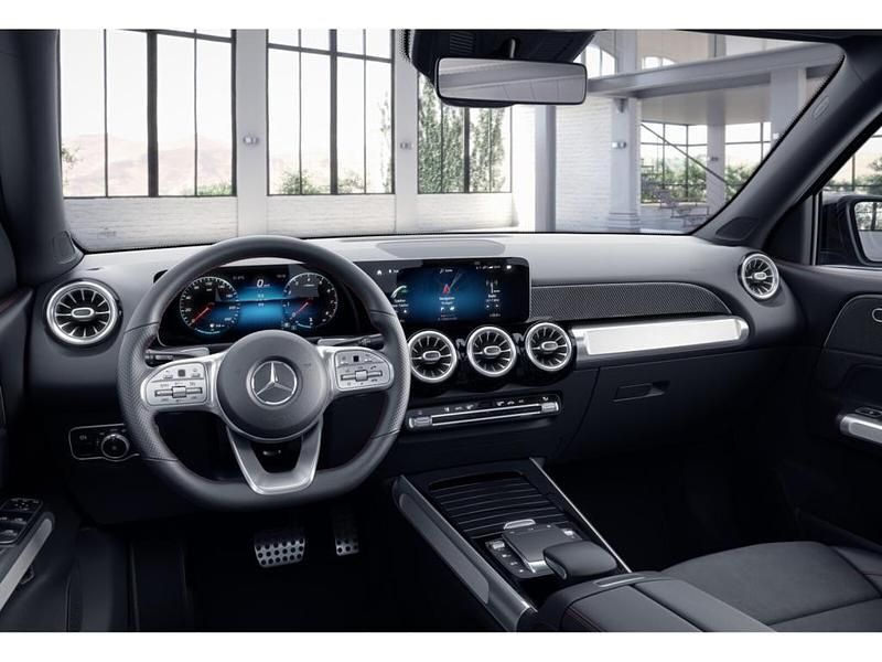 Gebraucht Mercedes GLB200 AMG line 163 PS (119 kW) 2020 Schwarz SUV