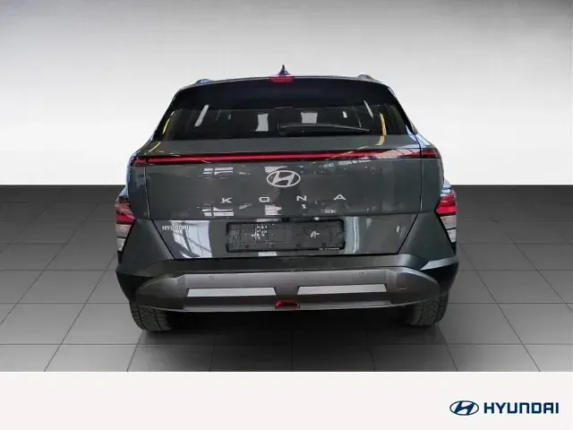 Gebraucht Hyundai Kona Trend 120 PS (88 kW) 2024 Ecotronic gray / mic (grau) SUV