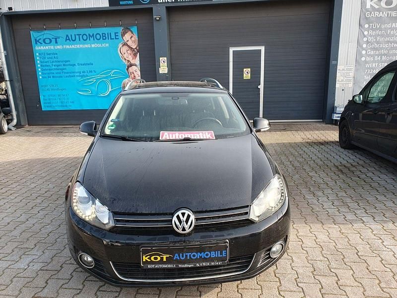 Gebraucht VW Golf VI Style 105 PS (77 kW) 2011 Schwarz Kleinwagen