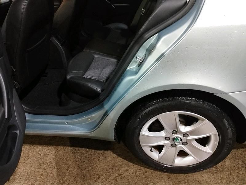 Second-hand Skoda Octavia 160 CP (117 kW) 2012 Andere farben Berlinǎ