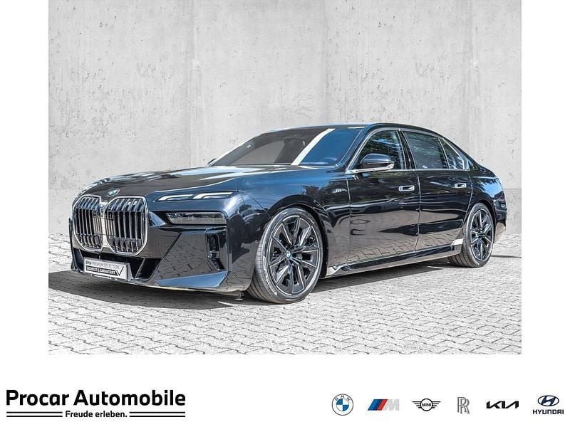Schwarz Gebraucht 2025 BMW 740 M Sport Limousine | 104.980 € - Bild 1/4