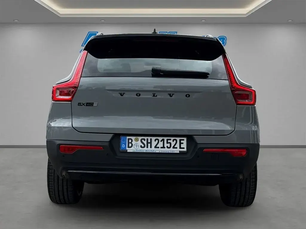 Gebraucht Volvo EX40 Plus 185 kW (252 PS) 2026 Grau SUV