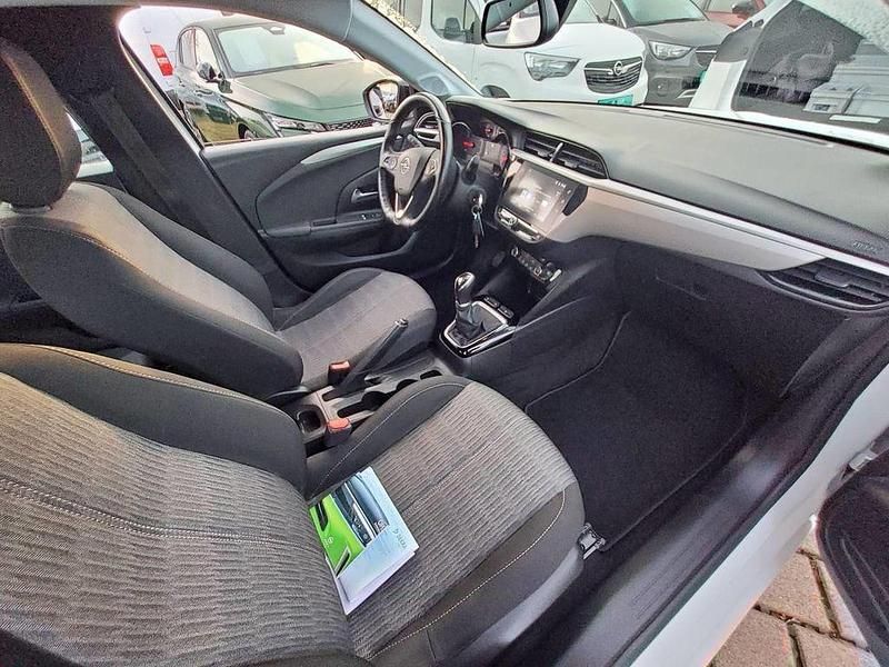 Usado Opel Corsa Edition 75 HP (55 kW) 2022 Branco Citadino