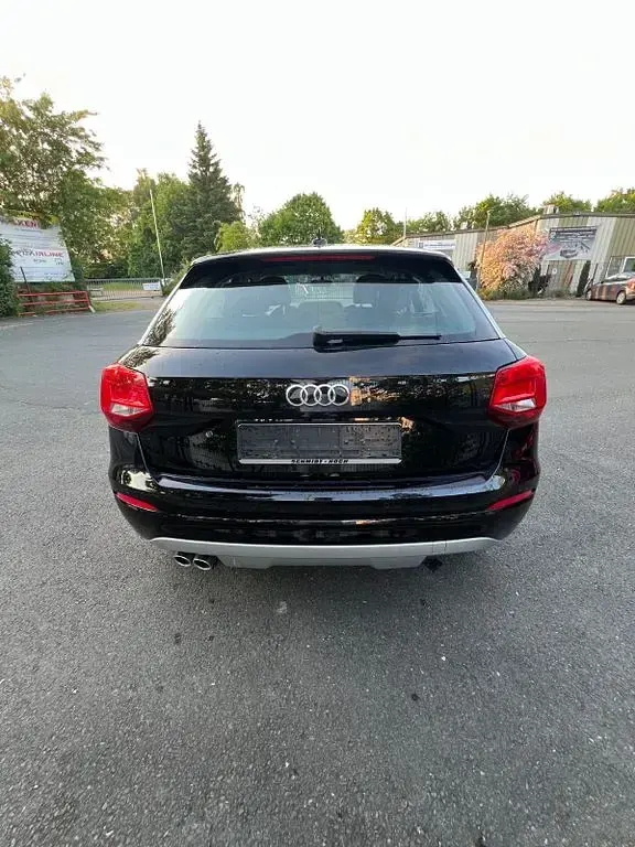 Gebraucht Audi Q2 Sport 150 PS (110 kW) 2019 Schwarz SUV