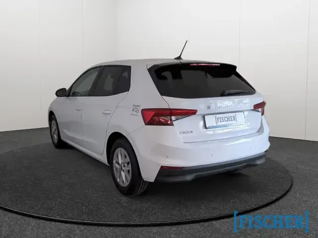 Gebraucht Skoda Fabia Selection 80 PS (58 kW) 2025 Moonweiss metallic Kleinwagen
