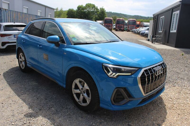 Blau Gebraucht 2021 Audi Q3 S-Line SUV | 24.900 € (Guter Preis) - Bild 1/4