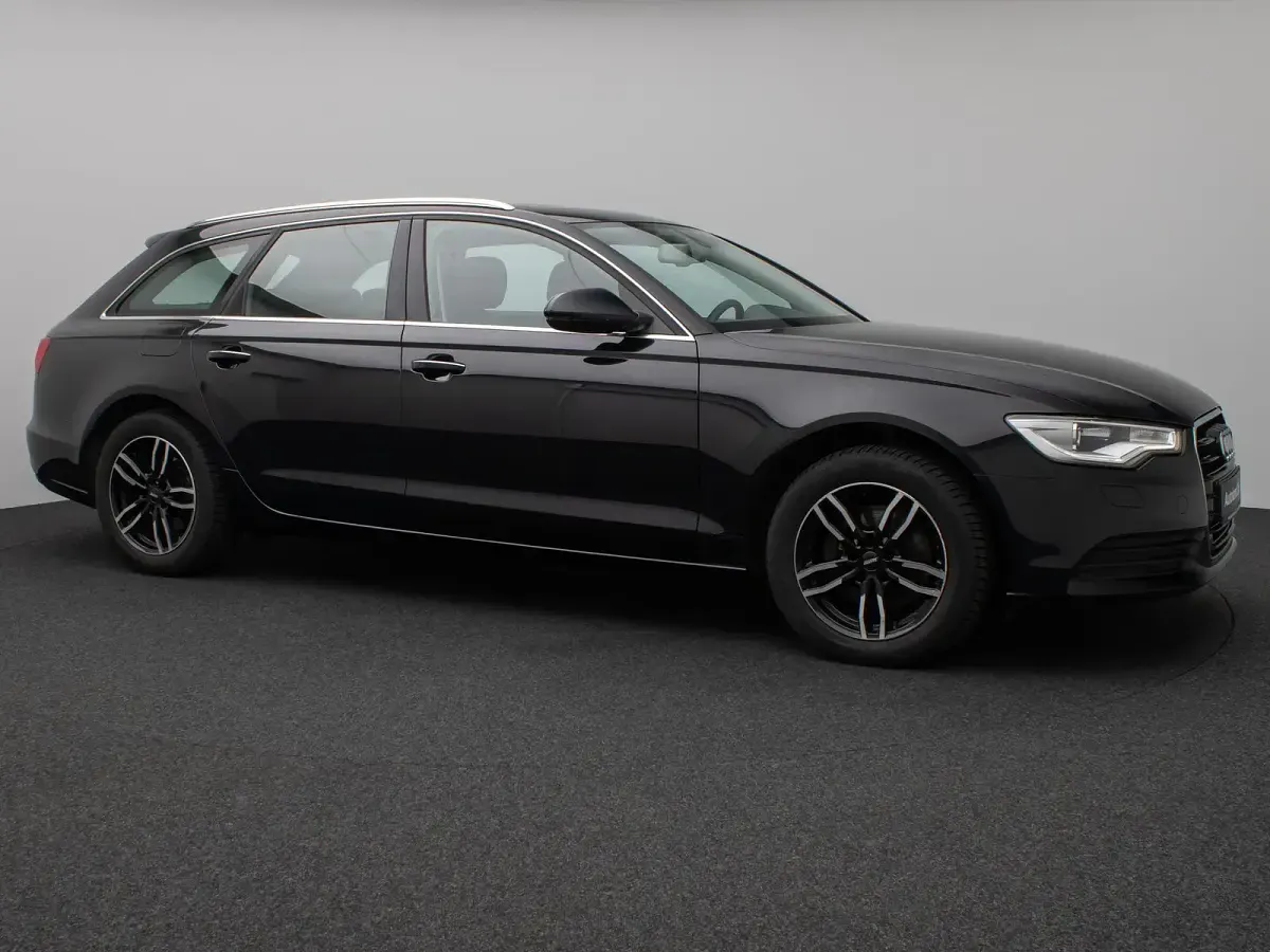 Gebraucht Audi A6 Sport 204 PS (150 kW) 2014 Phantomschwarz perleffektschwarz Kombi