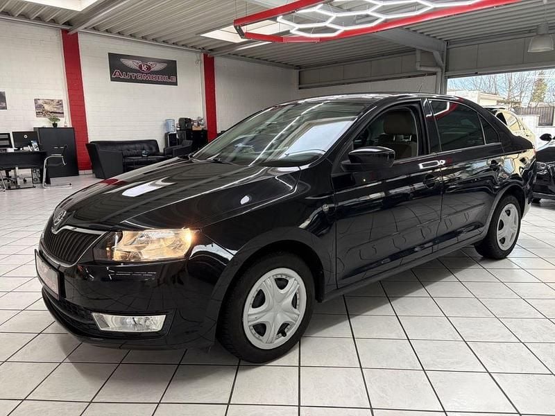 Schwarz Gebraucht 2014 Skoda Rapid Elegance Limousine | 8.990 € (Fairer Preis) - Bild 1/4