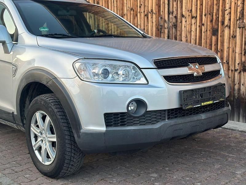 Gebraucht Chevrolet Captiva LS 150 PS (110 kW) 2011 Grau SUV