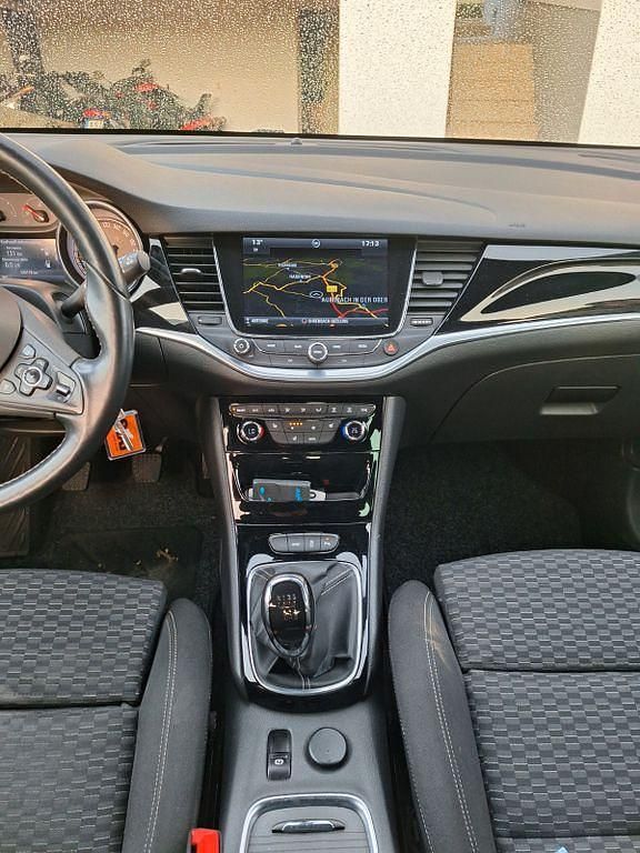 Gebraucht Opel Astra Dynamic 150 PS (110 kW) 2016 Limousine