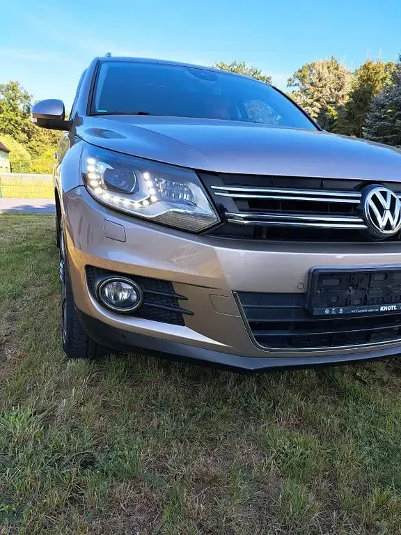 Gebraucht VW Tiguan Life 140 PS (102 kW) 2013 Gelb SUV