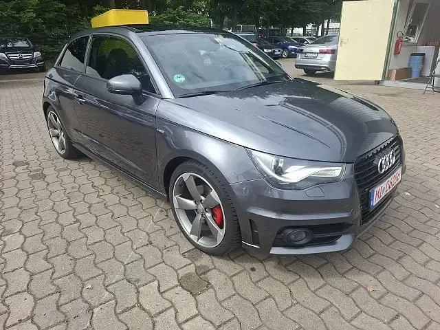 Gebraucht Audi A1 Ambition 185 PS (136 kW) 2011 Grau Kleinwagen
