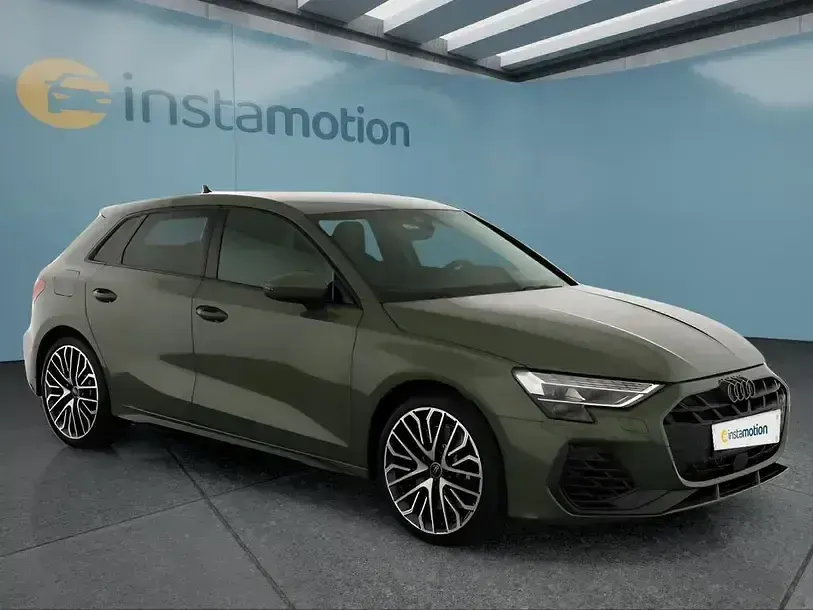 Używany Audi S3 333 KM (244 kW) 2025 Zielony Sedan/Limuzyna