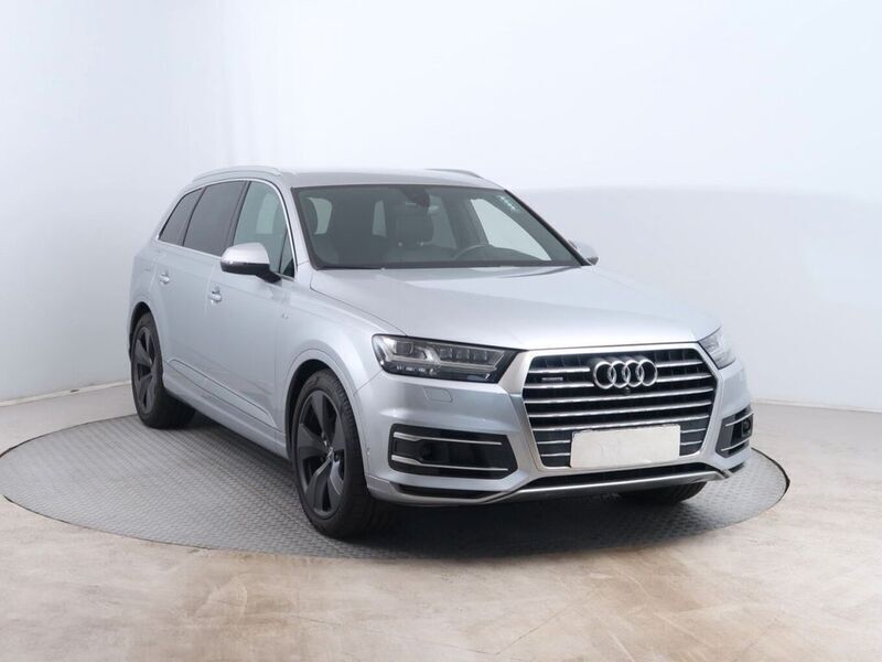 Grau Gebraucht 2019 Audi Q7 Sport SUV | 42.364 € (Superpreis) - Bild 1/4