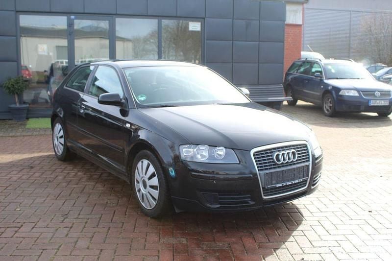 Gebraucht Audi A3 Attraction 125 PS (91 kW) 2008 Schwarz Kleinwagen
