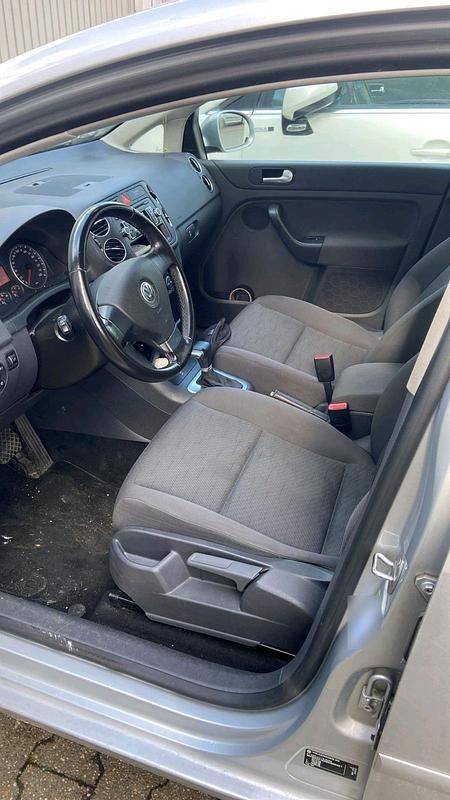 Gebraucht VW Golf VI 140 PS (102 kW) 2008 Silber Kleinwagen