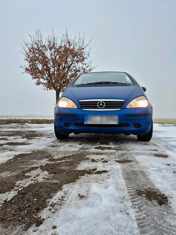 Gebraucht Mercedes A140 82 PS (60 kW) 1998 Blau Kleinwagen