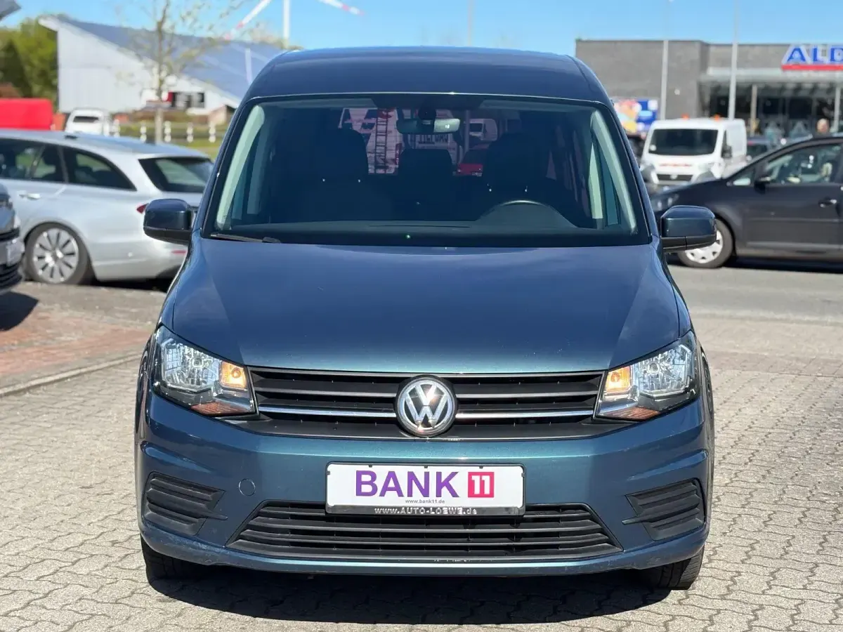 Usata VW Caddy 102 CV (75 kW) 2016 Verde Monovolume