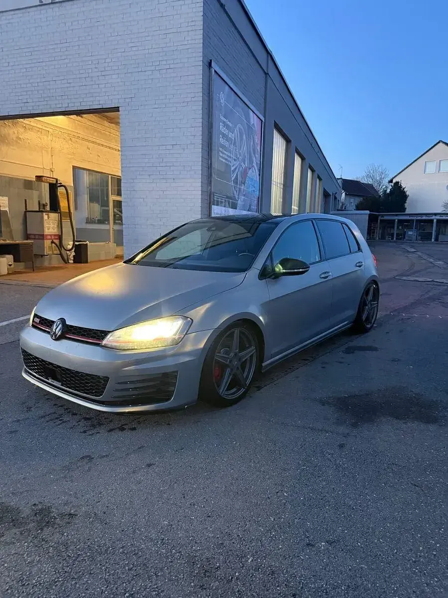 Gebraucht VW Golf VII GTI 230 PS (169 kW) 2015 Grau Limousine
