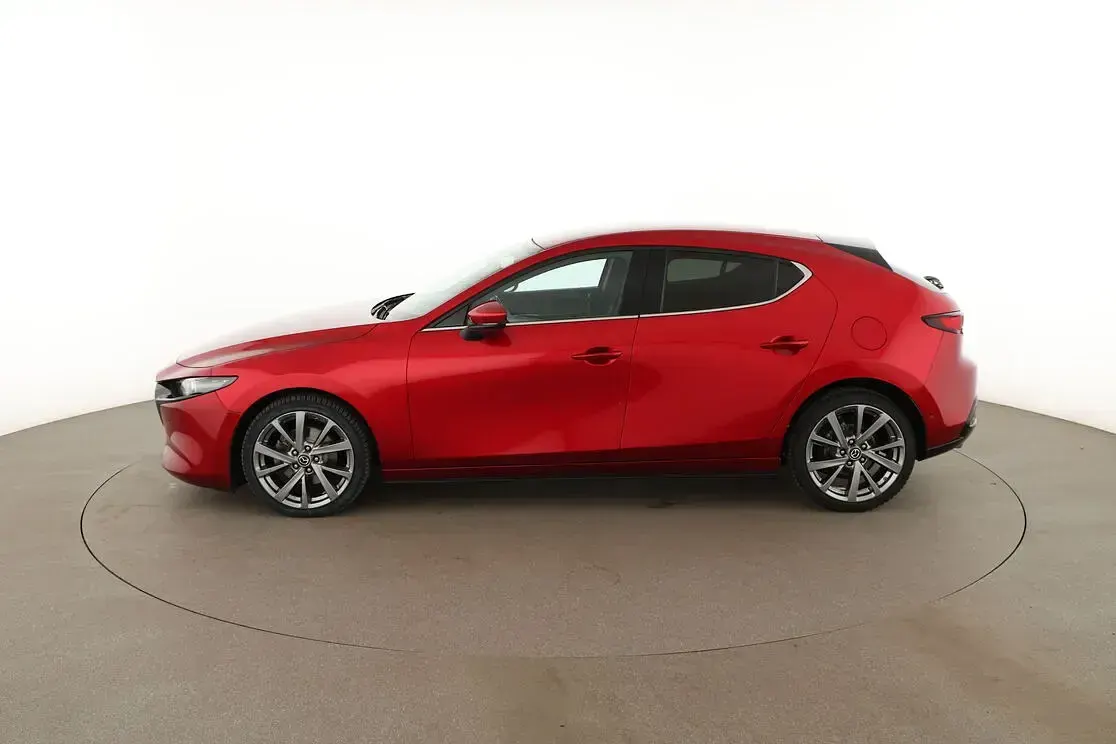 Gebraucht Mazda 3 Selection 180 PS (132 kW) 2019 Rot Limousine