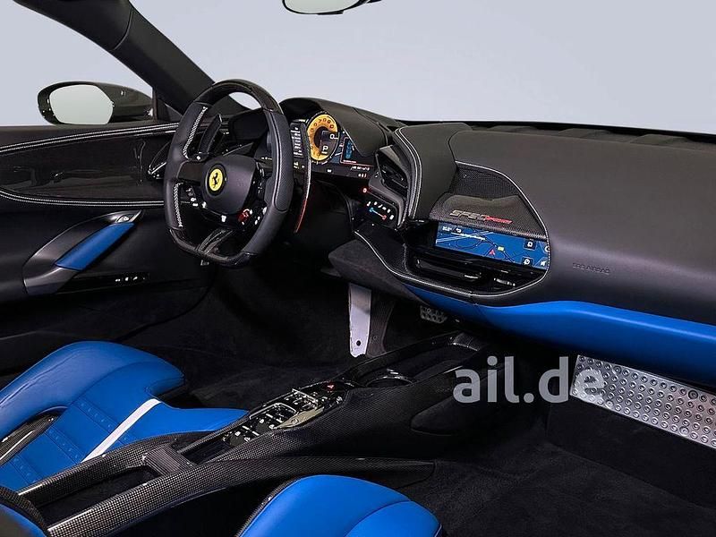 Gebraucht Ferrari SF90 999 PS (734 kW) 2023 Grigio scuro Cabrio