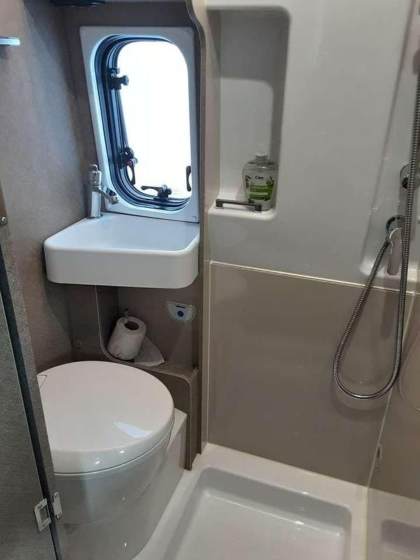 Gebraucht Fiat Ducato 140 PS (102 kW) 2023 Grau Van