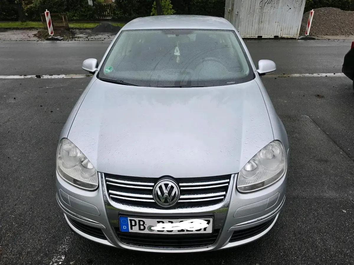 Gebraucht VW Jetta 102 PS (75 kW) 2007 Silber Limousine