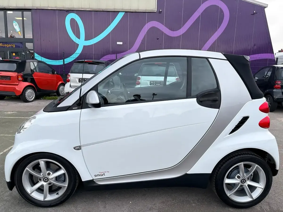 Gebraucht Smart ForTwo Cabrio 71 PS (52 kW) 2010 Sicherheitszelle silber Cabrio