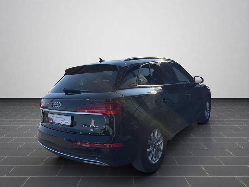 Gebraucht Audi Q5 Basis 299 PS (219 kW) 2023 Mythosschwarz metallic SUV