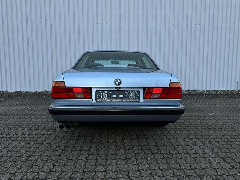 Gebraucht BMW 730 188 PS (138 kW) 1991 Blau Limousine