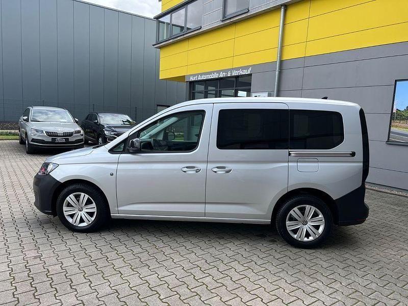 Gebraucht VW Caddy Basis 114 PS (83 kW) 2023 Silber Van / Kleinbus