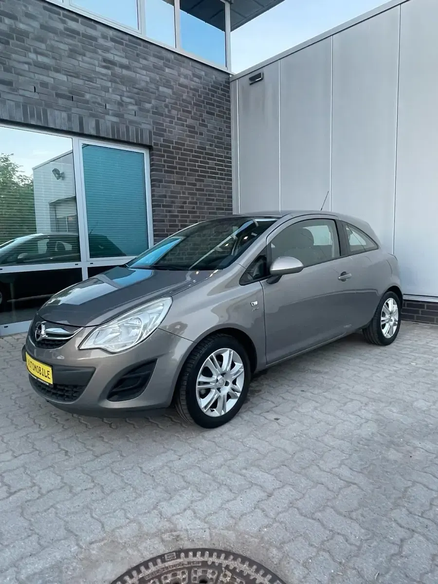 Gebraucht Opel Corsa 70 PS (51 kW) 2013 Grau Kleinwagen