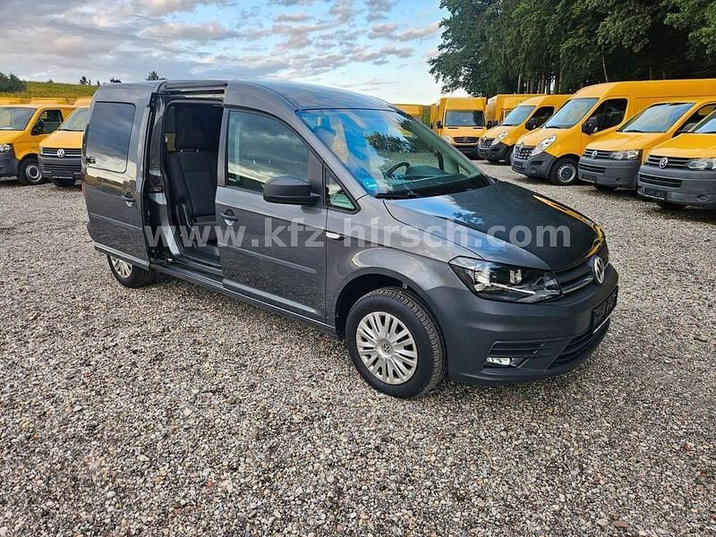 Grau Gebraucht 2017 VW Caddy Maxi Conceptline Van / Kleinbus | 17.612 € (Teuer) - Bild 1/4