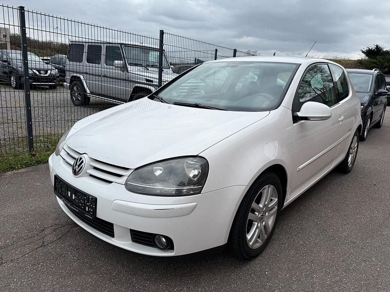 Gebraucht VW Golf S 80 PS (58 kW) 2008 Weiß Coupé