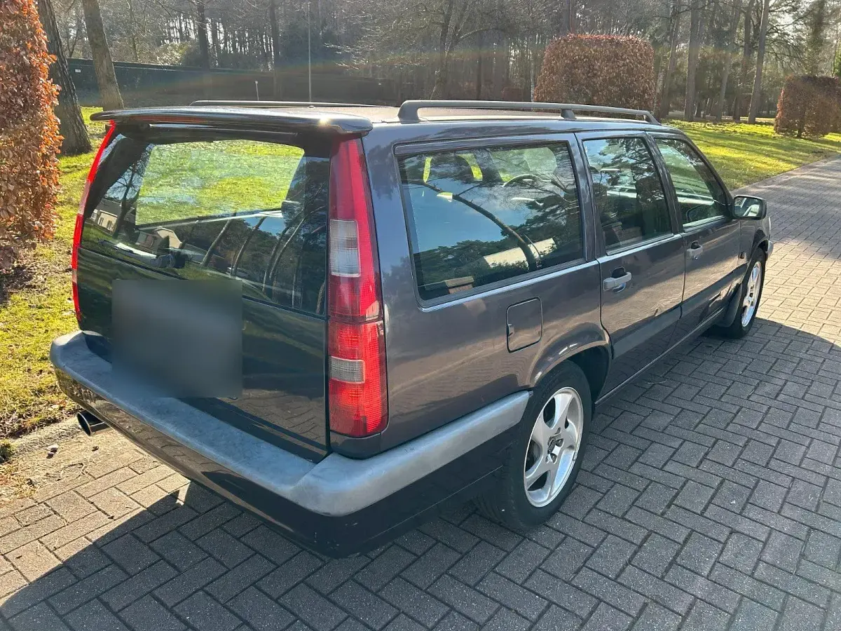 Gebraucht Volvo 850 226 PS (166 kW) 1996 Violet Kombi