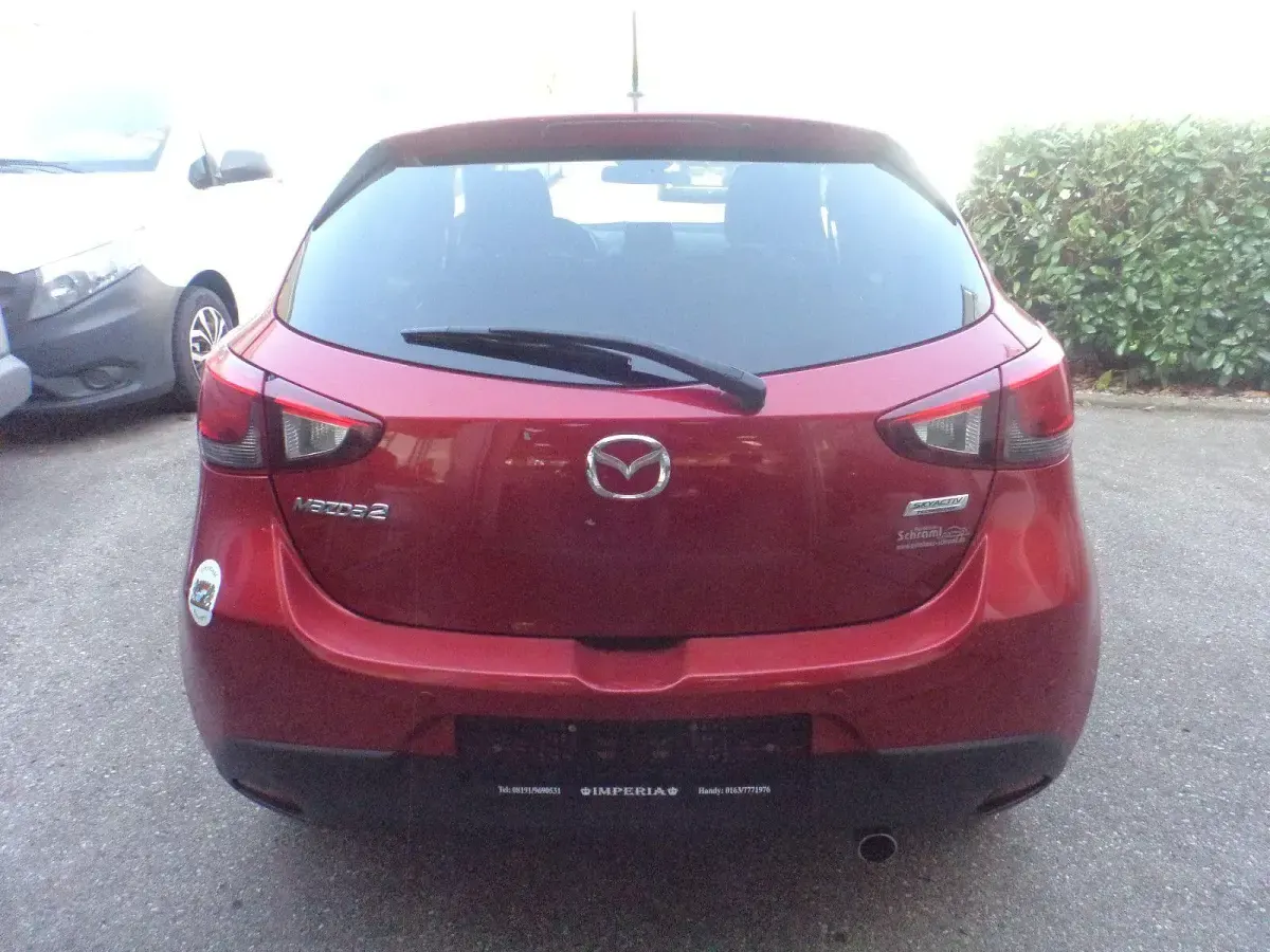 Gebraucht Mazda 2 Sports-Line 90 PS (66 kW) 2015 Rot Limousine