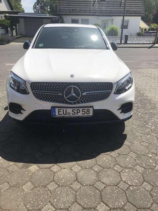 Weiß Gebraucht 2019 Mercedes GLC300 SUV | 35.000 € (Guter Preis) - Bild 1/4