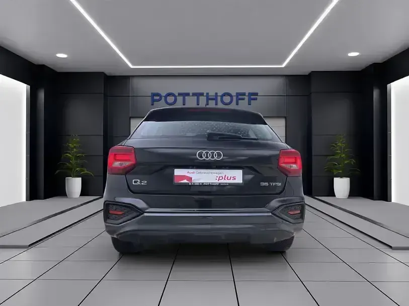 Gebraucht Audi Q2 Advanced 150 PS (110 kW) 2022 Mythosschwarz metallic SUV