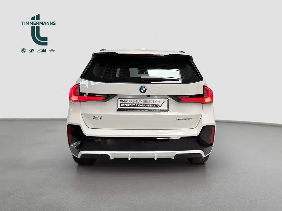 Używany BMW X1 Performance 218 KM (160 kW) 2025 Biały SUV