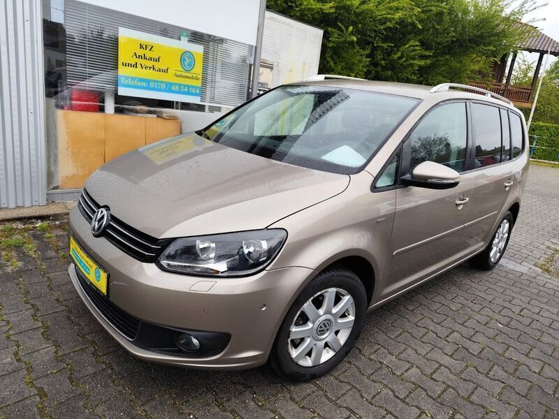 Beige Gebraucht 2013 VW Touran Life Van / Kleinbus | 8.999 € (Guter Preis) - Bild 1/4
