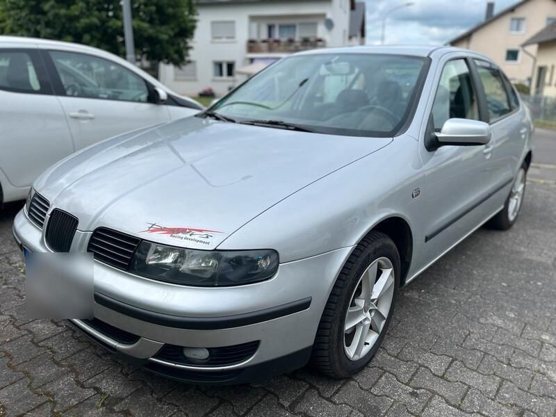 Silber Gebraucht 2002 Seat Toledo Limousine | 1.400 € (Fairer Preis) - Bild 1/4