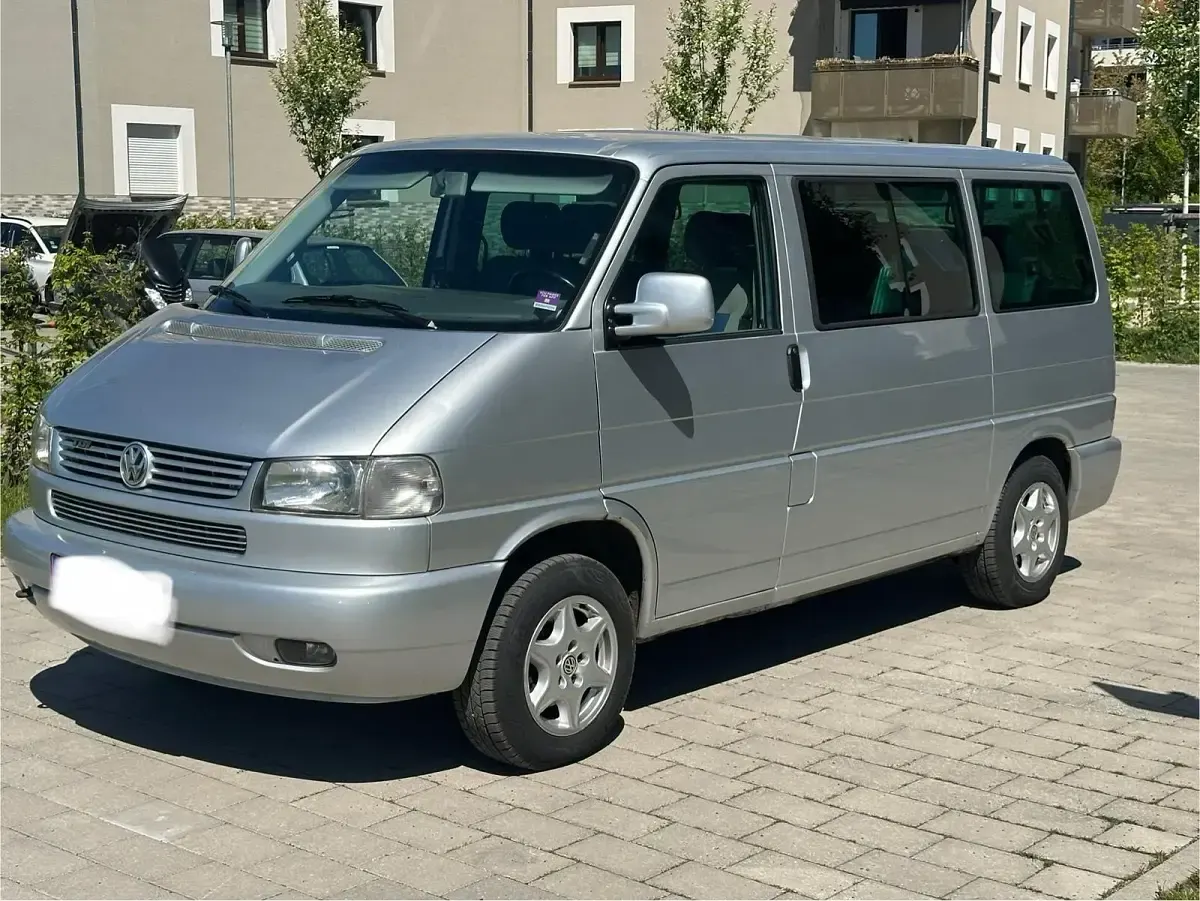 Usata VW Multivan 100 CV (73 kW) 2000 Argento Monovolume