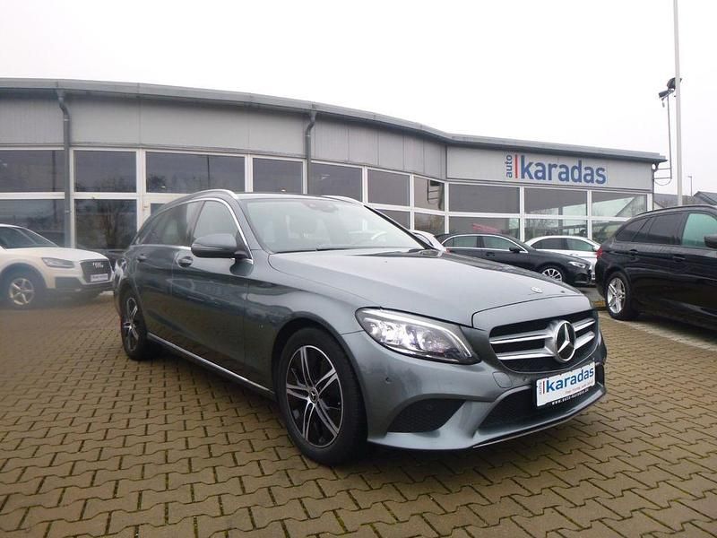 Gebraucht Mercedes C220 194 PS (142 kW) 2020 Grau Kombi