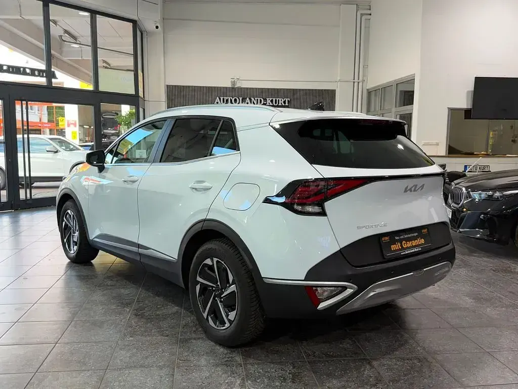 Gebraucht Kia Sportage Vision 150 PS (110 kW) 2022 Weiß SUV